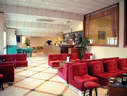 Ambassador Hotel 3*