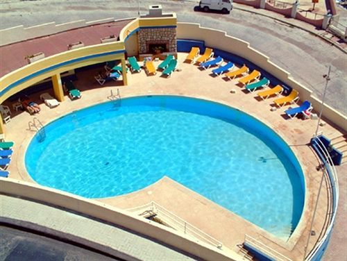Ambassador Hotel 3*